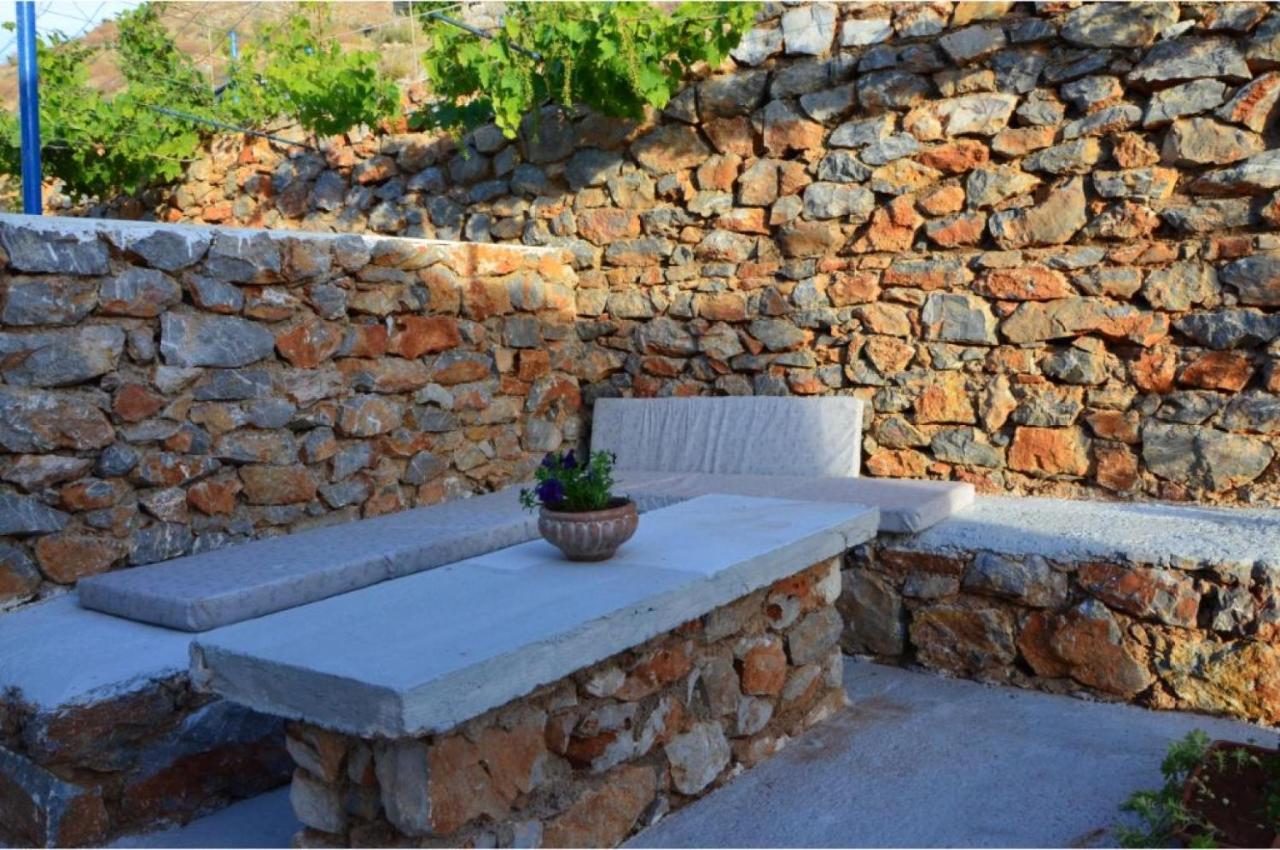 Stone Villa I In Petres Petres  Zewnętrze zdjęcie